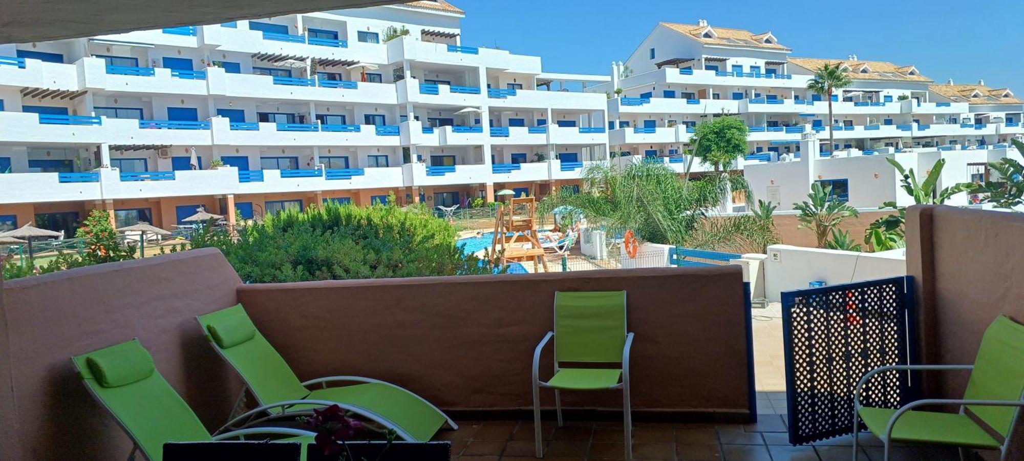 Residencial La Duquesa Suites Golf & Gardens San Luis de Sabinillas Extérieur photo