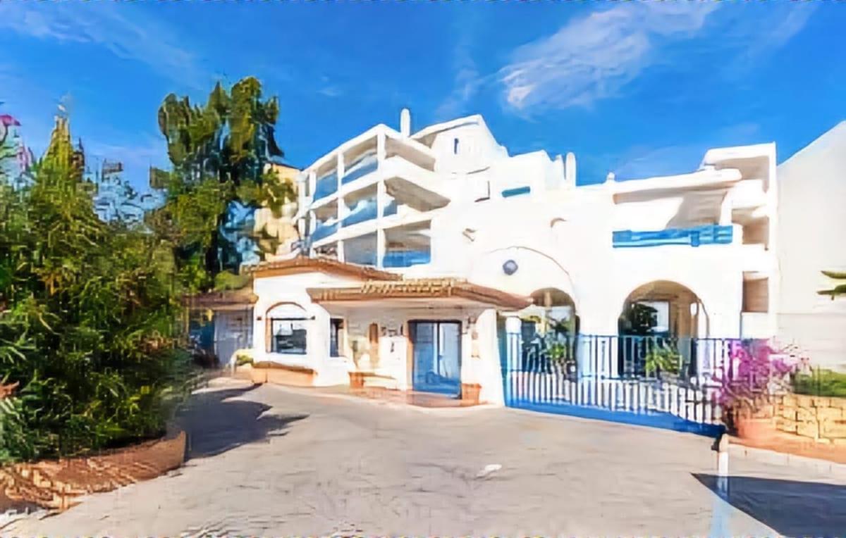 Residencial La Duquesa Suites Golf & Gardens San Luis de Sabinillas Extérieur photo